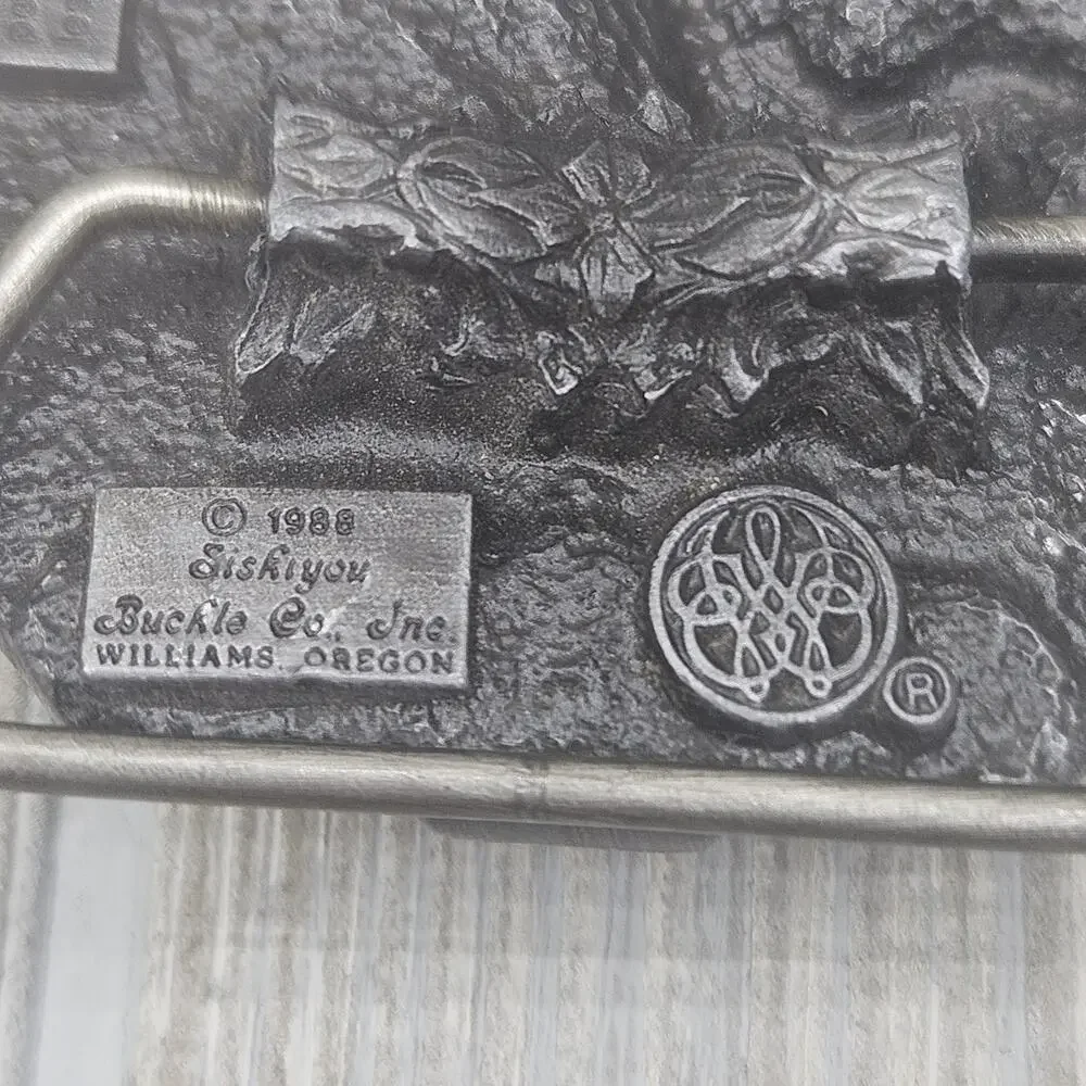 VINTAGE SISKIYOU (End Of Trail) BUCKLE Lone Warrior Native American 1988‎